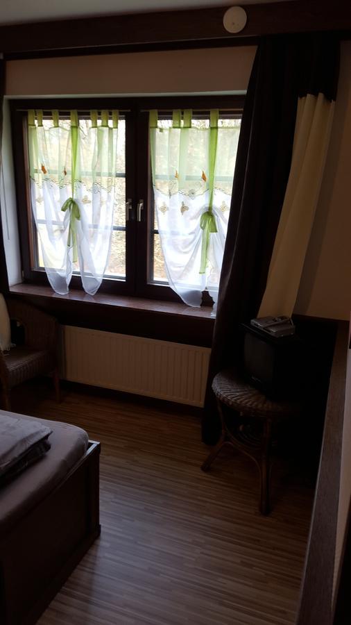 Landhotel Zum Doppeldecker Kirchen  エクステリア 写真